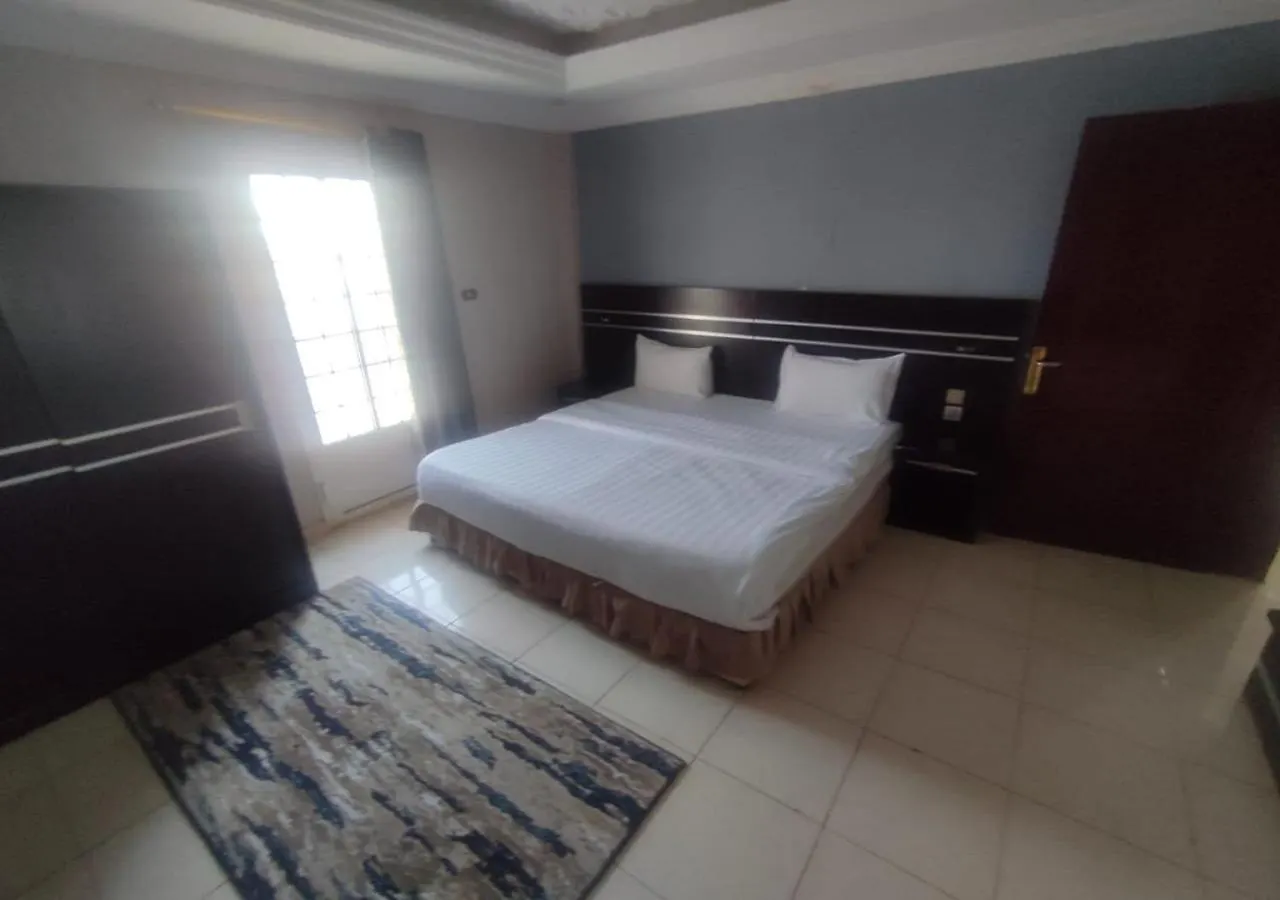 فندق كنان السبعين DDjeddah Hotel