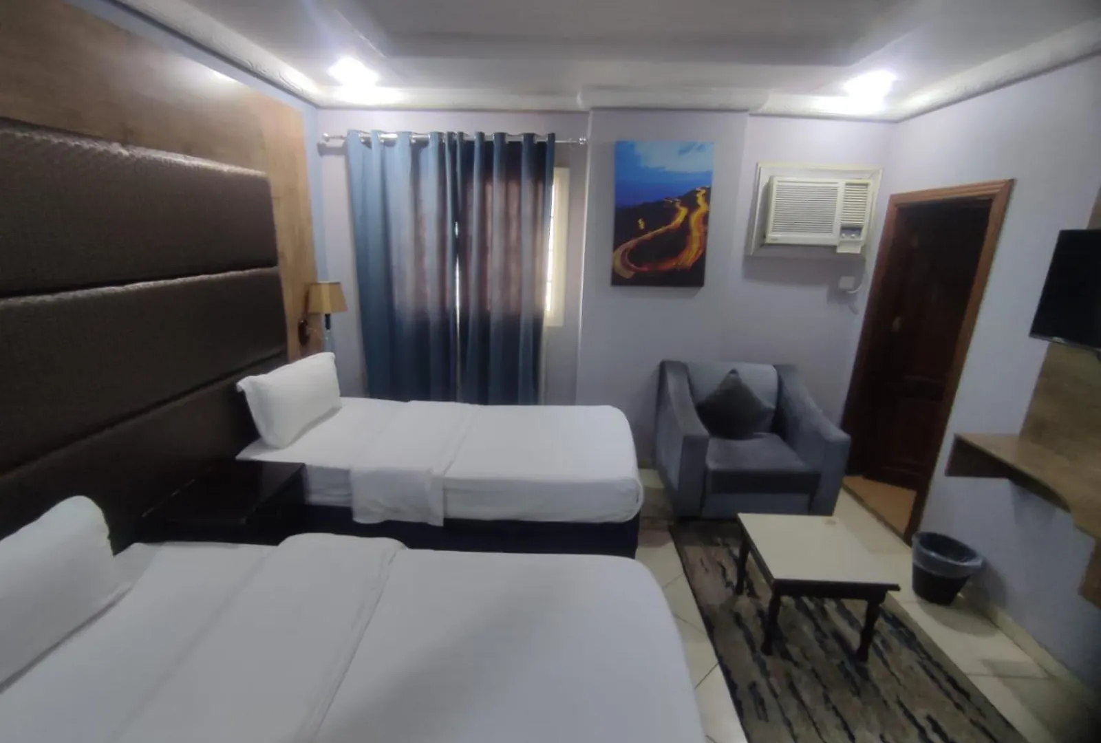 Hotel فندق كنان السبعين DDjeddah